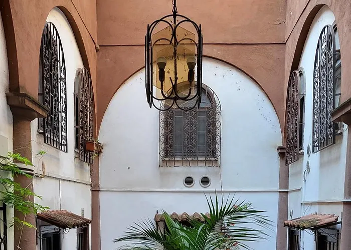 Giulia's Coliseum דירה